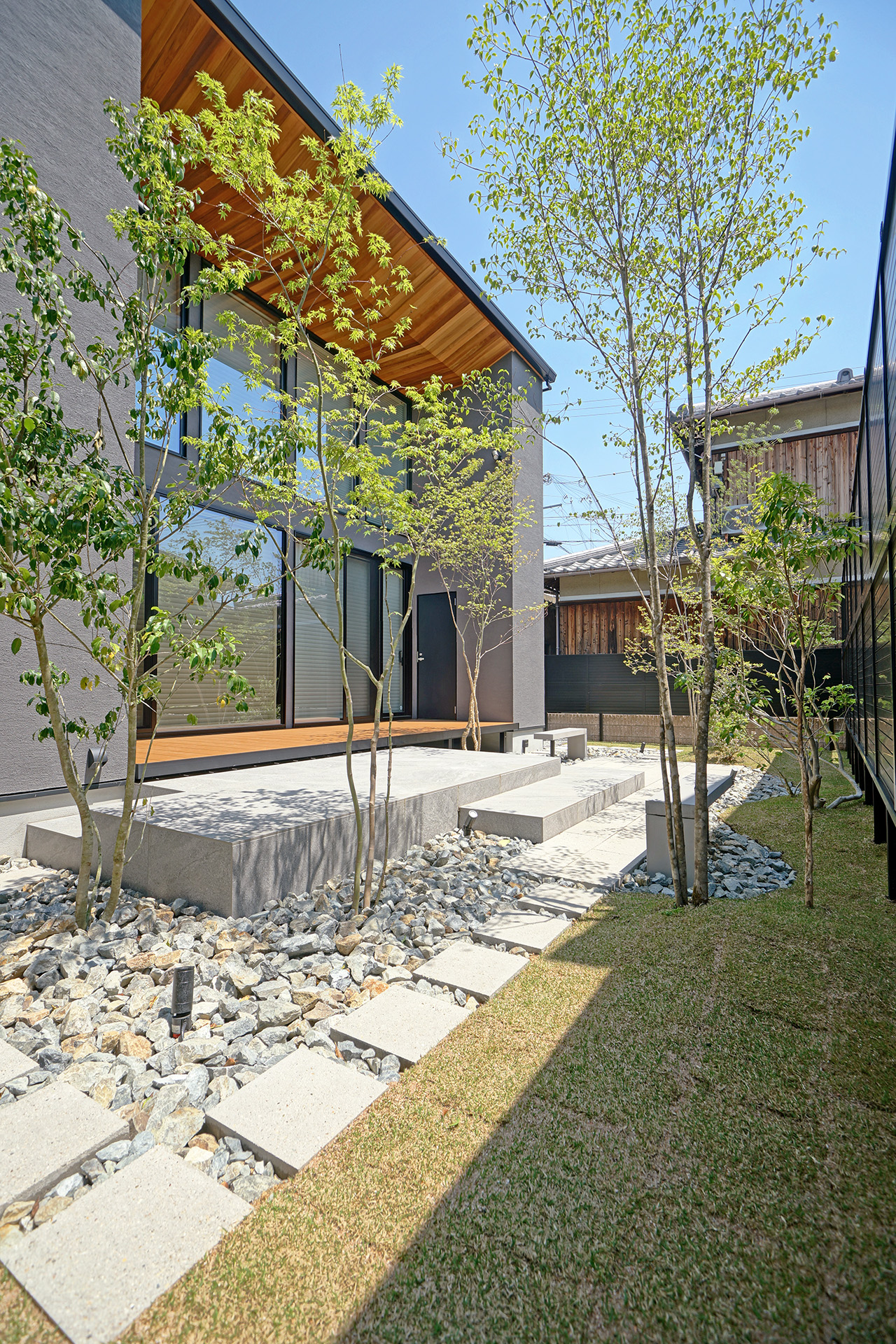 シンプル和モダン庭園の施工例
